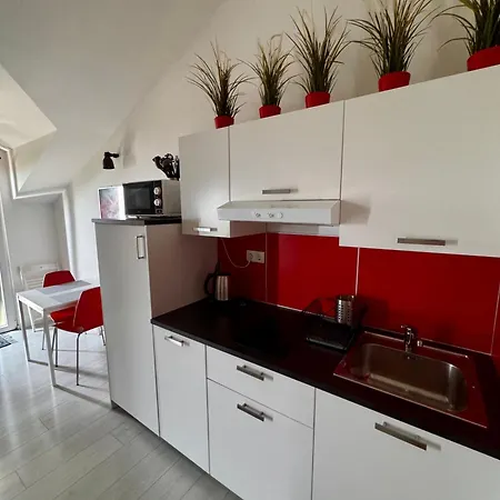 Apartments Denis Makarska Room photo