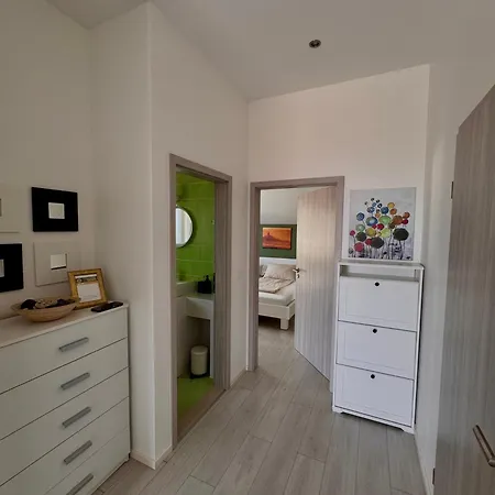 Apartments Denis Makarska Room photo