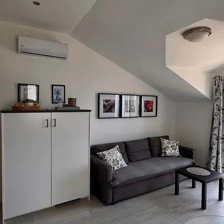 Apartments Denis Makarska Room photo
