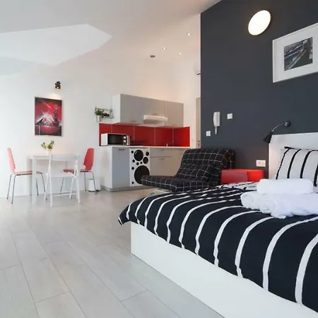 Apartments Denis Makarska Exterior foto