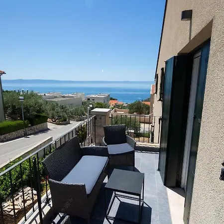 Apartments Denis Makarska Exterior foto