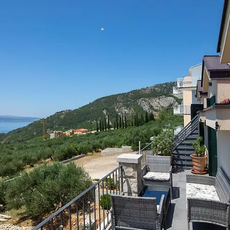 Apartments Denis Makarska Exterior foto